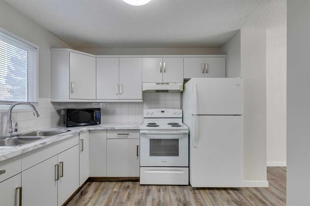 52, 219 90 Avenue Se, Calgary