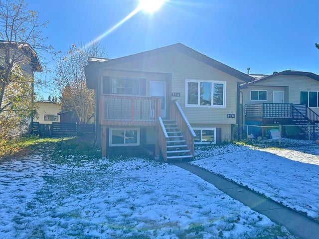 11 Gibson Close, Red Deer