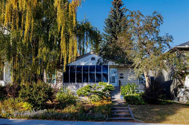 428 49 Avenue Sw, Calgary