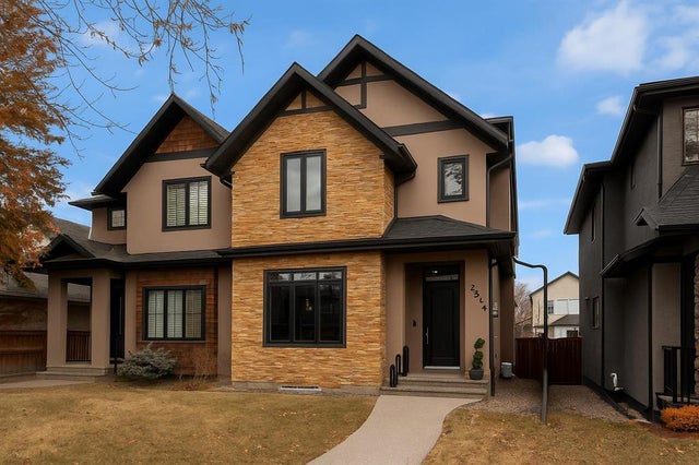 2534 3 Avenue Nw, Calgary