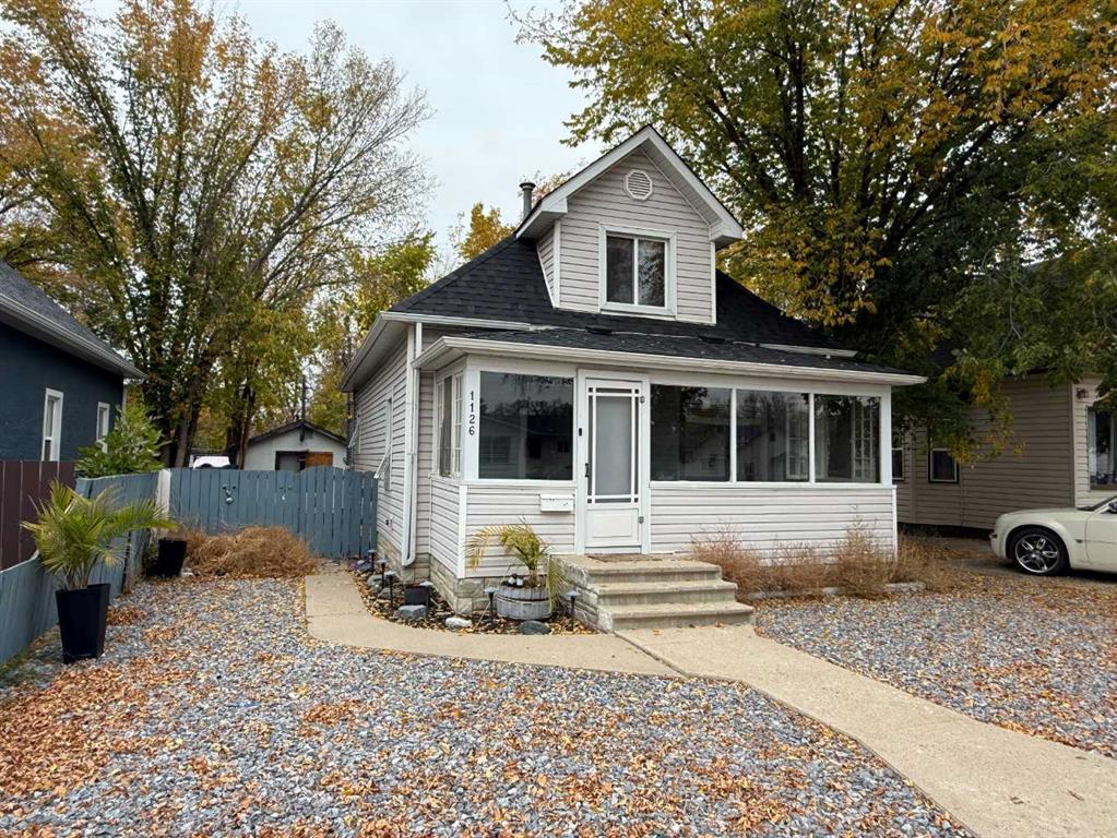 1126 Yuill Street Se, Medicine Hat