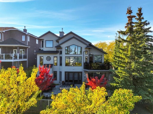 50 Signature Heights Sw, Calgary