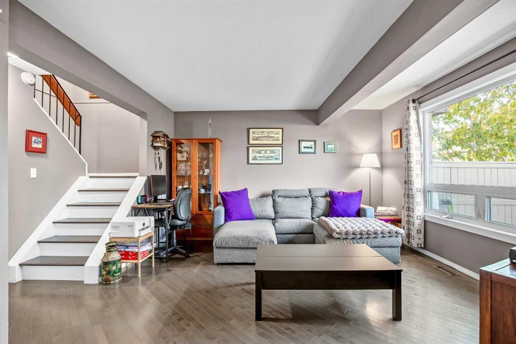 2, 1055 72 Avenue Nw Calgary Alberta T2K 5S4 Huntington Hills Home For Sale