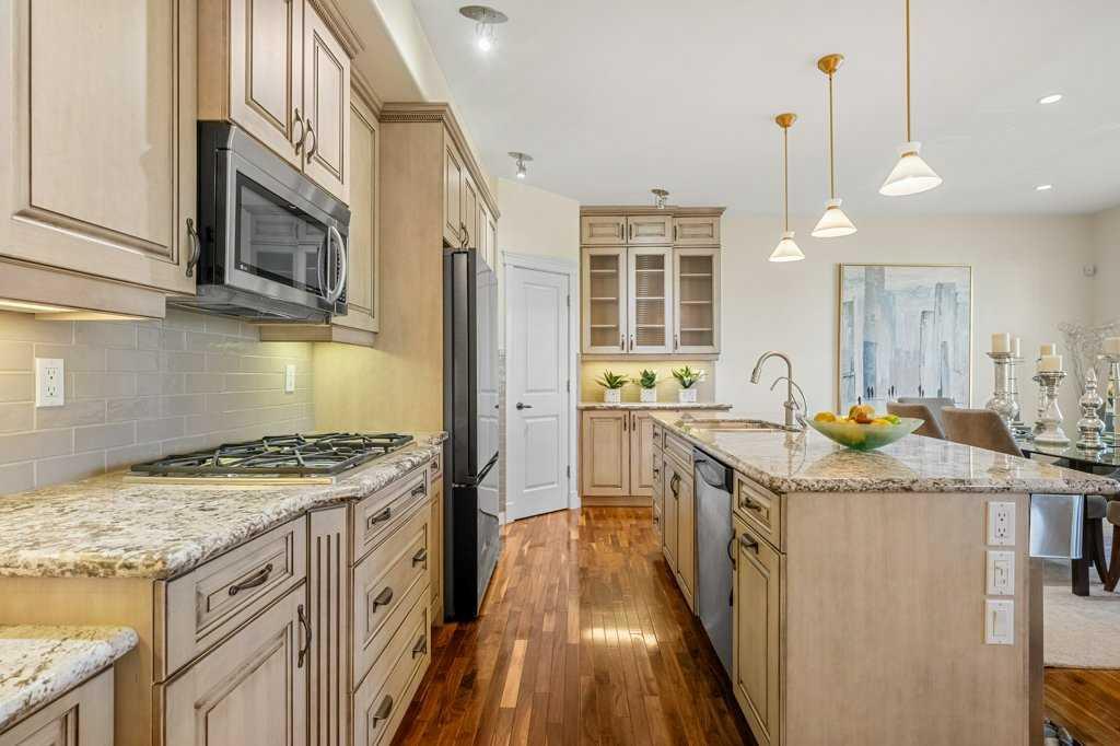 24 Ypres Mews Southwest, Calgary – Residential Row/Townhouse Listing Photo 9