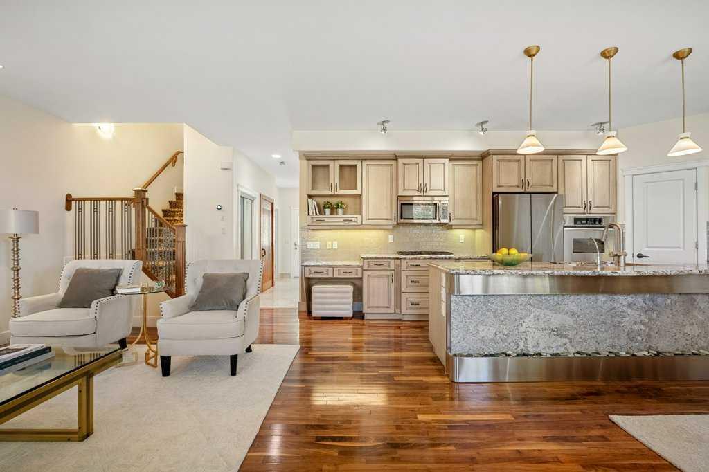 24 Ypres Mews Southwest, Calgary – Residential Row/Townhouse Listing Photo 3