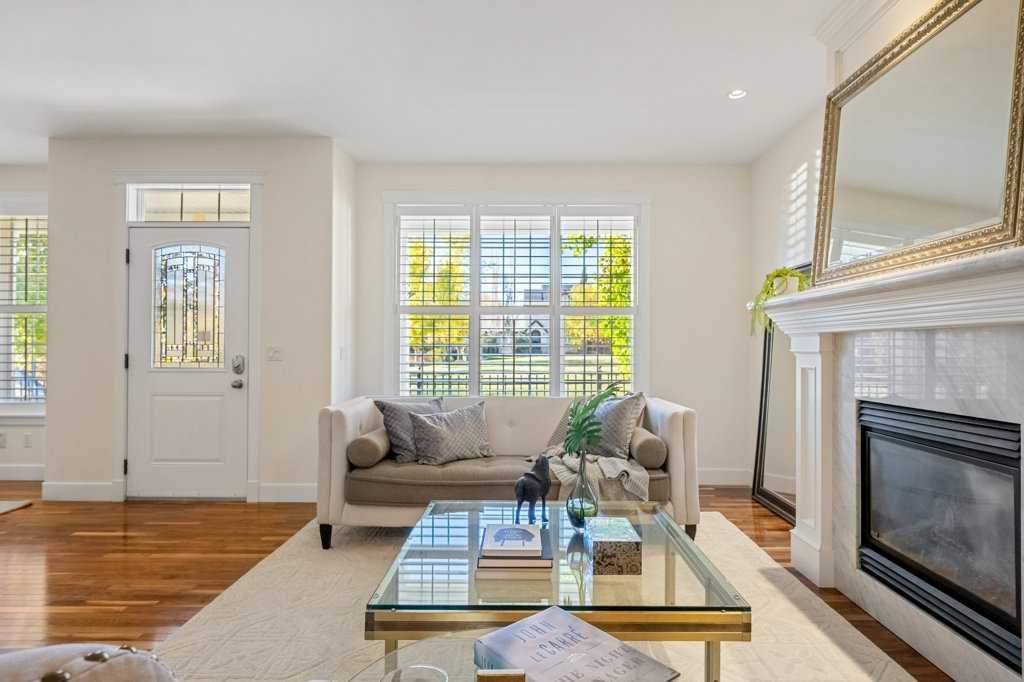 24 Ypres Mews Southwest, Calgary – Residential Row/Townhouse Listing Photo 6