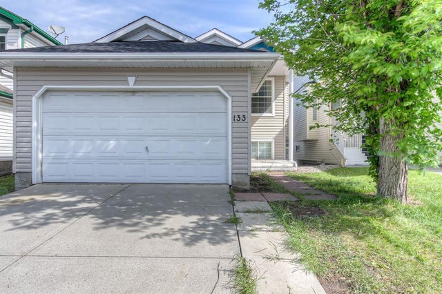 133 Hidden Spring Circle Nw, Calgary
