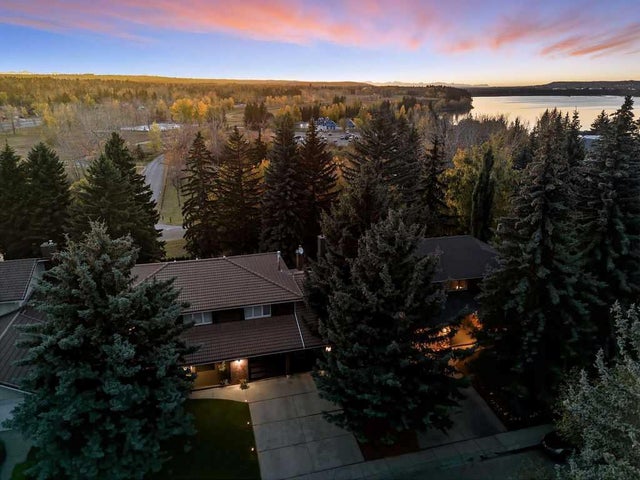 116 Bay View Drive Sw, Calgary