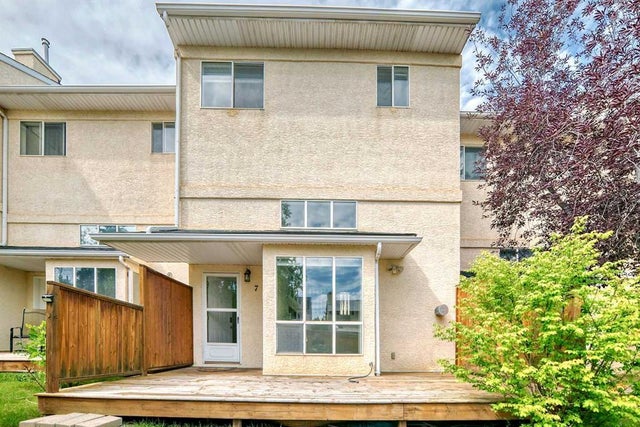 7 Millrose Place Sw, Calgary