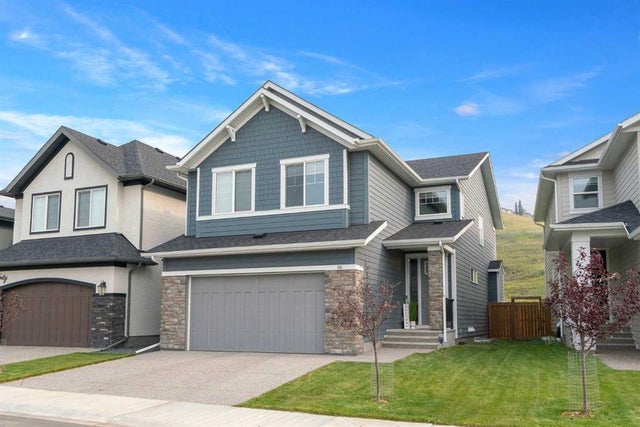 36 Cranbrook Cape Se, Calgary