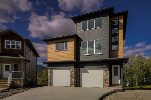8602 25 Avenue, Coleman