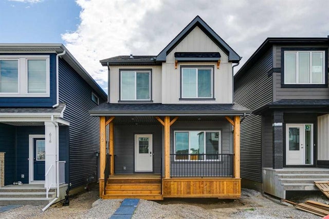 612 Buffaloberry Manor Se, Calgary