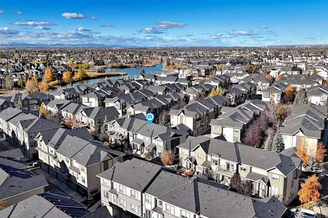 1022 Mckenzie Towne Villas Se, Calgary