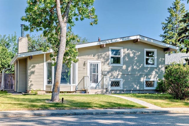 129 Glenpatrick Drive Sw, Calgary