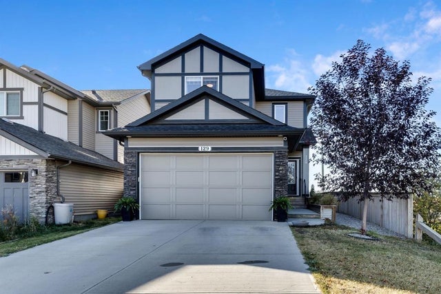 129 Wildrose Green, Strathmore