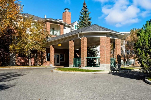221, 1920 14 Avenue Ne, Calgary