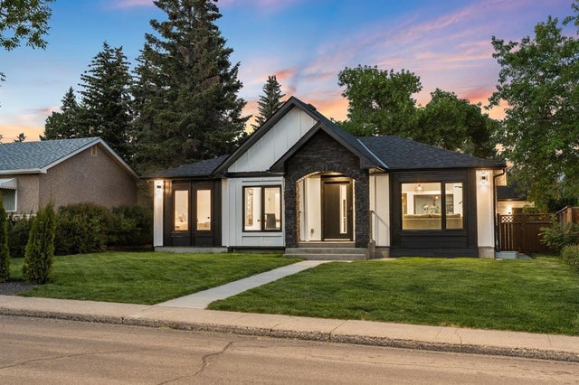 4940 45 Street Sw, Calgary