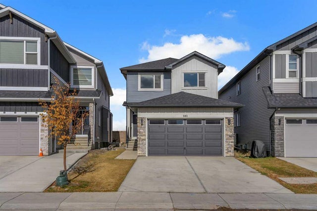 592 Savanna Crescent Ne, Calgary