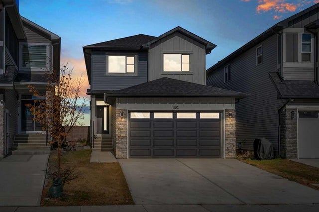 592 Savanna Crescent Ne, Calgary