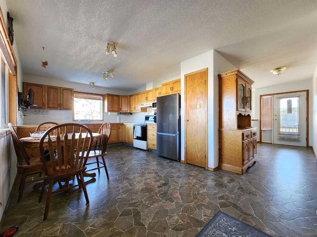 5323 3 Street W, Claresholm