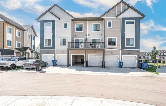 372 Canals Crossing Sw, Airdrie