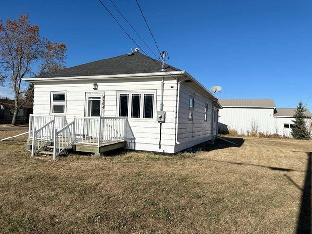 4704 51 Avenue, Mannville