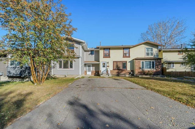 130 Pineset Place Ne, Calgary