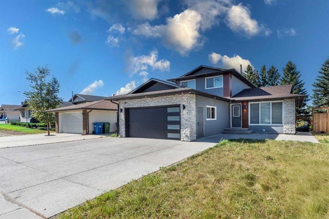 39 Whitlock Close Ne, Calgary