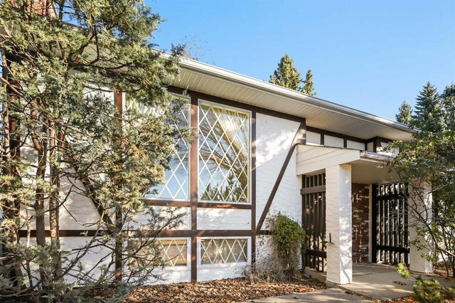 2416 Palliser Drive Sw, Calgary