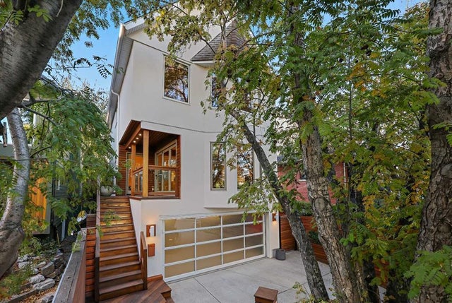 2211 19 Street Sw, Calgary