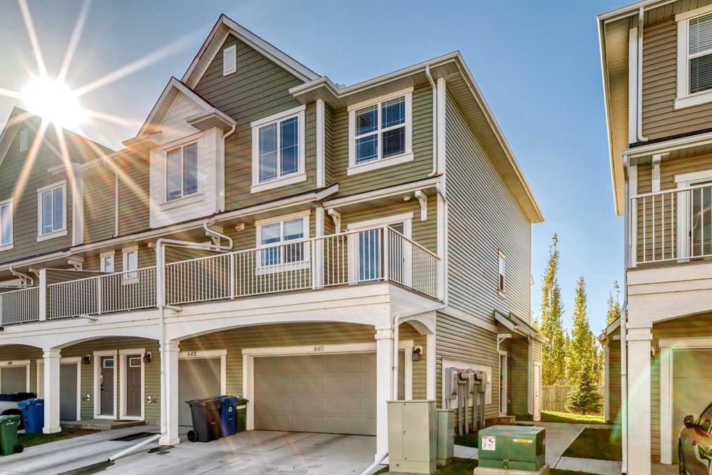 640 Copperstone Manor Se, Calgary