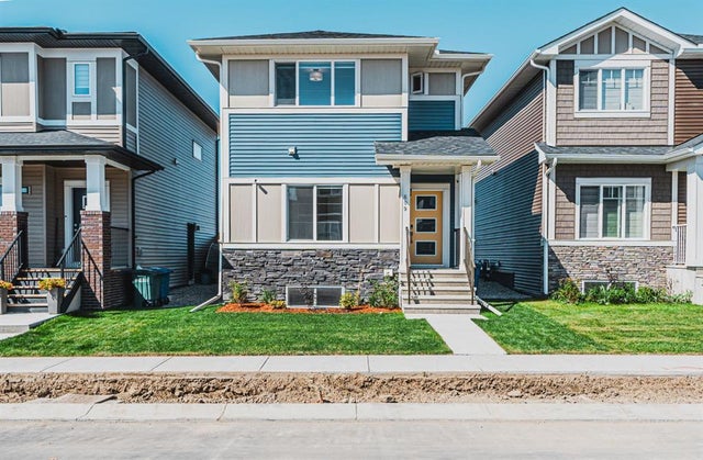 609 Baywater Manor Sw, Airdrie