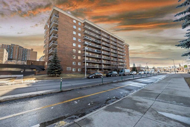 207, 1335 12  Sw, Calgary