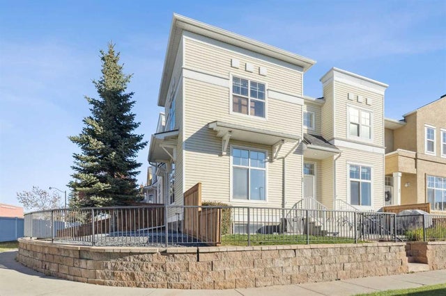 77 Mckenzie Towne Gate Se, Calgary