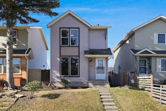 128 Castlegreen Close Ne, Calgary