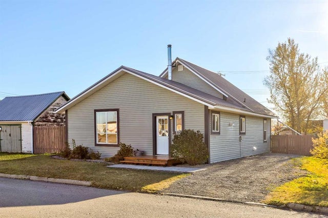 215 6 Street, Cowley