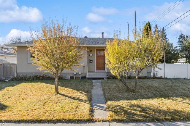 5307 7 Avenue Sw, Calgary
