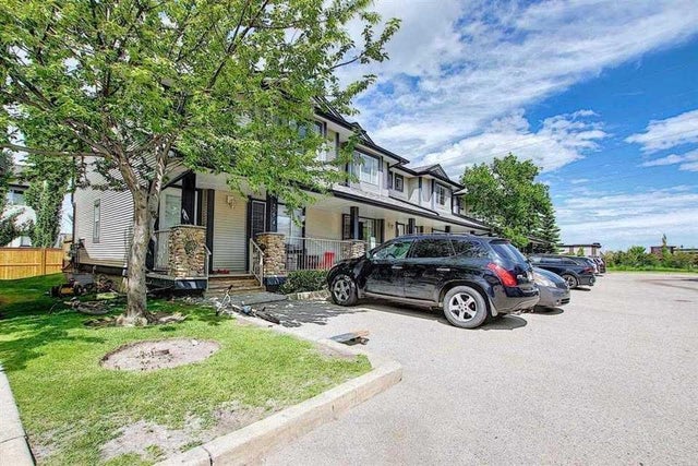 260 Stonemere Place, Chestermere