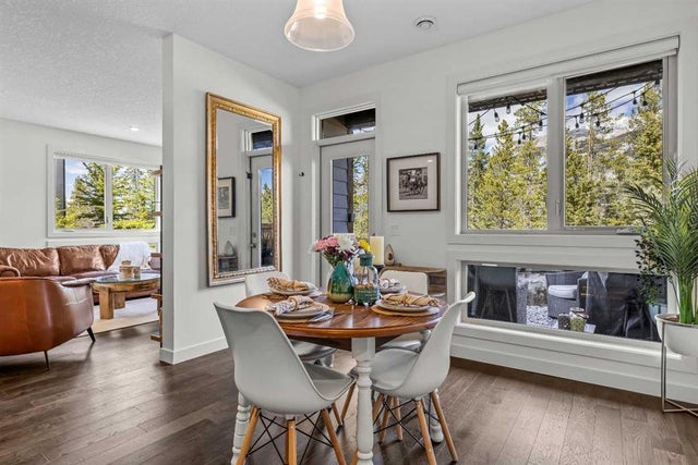 302, 102 Stewart Creek Rise, Canmore