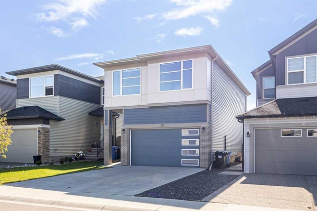 33 Walcrest Way Se, Calgary