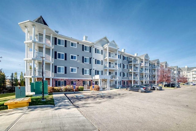 4404, 31 Country Village Manor Ne, Calgary