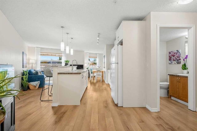 2121, 700 Willowbrook Road Nw, Airdrie