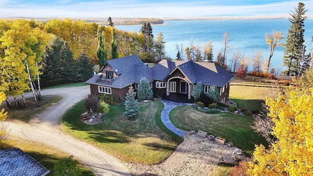 2210b Township Road 392, Rural Lacombe County