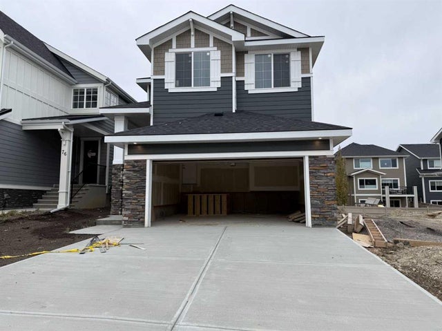 72 Sunrise Heath, Cochrane