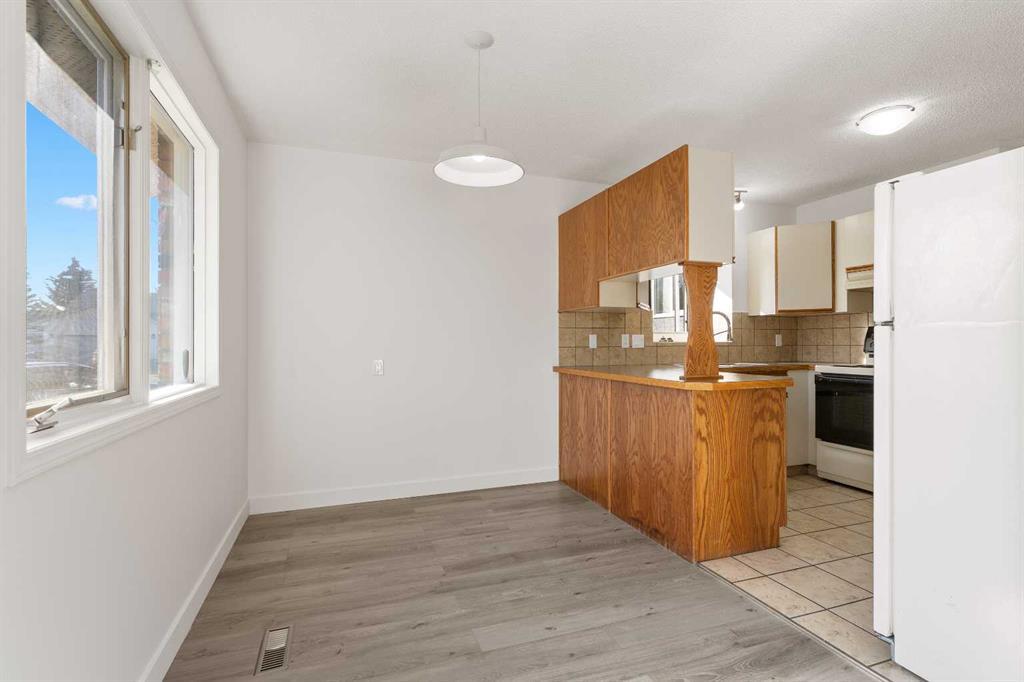 2 West Barrett Place, Cochrane – Residential Detached Listing Photo 12