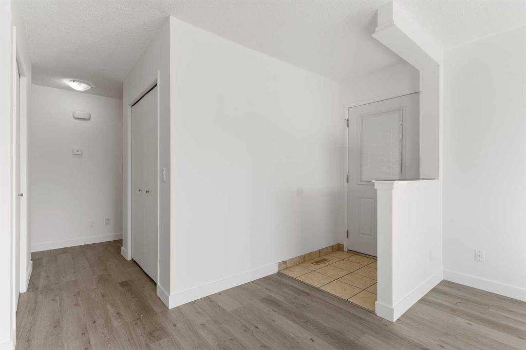 2 West Barrett Place, Cochrane – Residential Detached Listing Photo 6