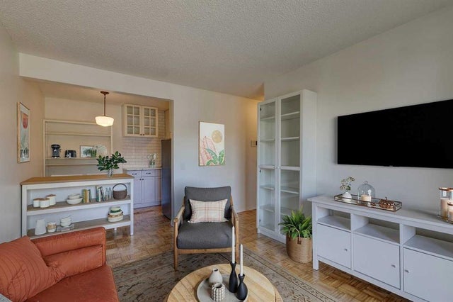 304, 2140 17a Street Sw, Calgary