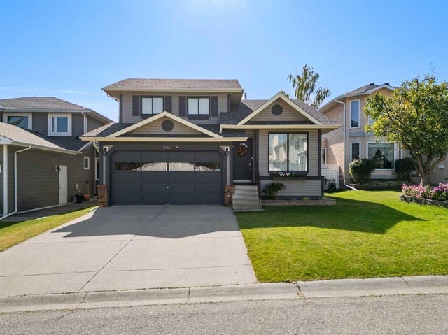 136 Sanderling Close Nw, Calgary