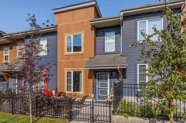 158 Livingston Common Ne, Calgary