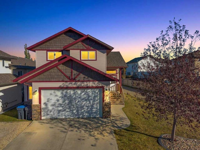 9 Rozier Close, Sylvan Lake